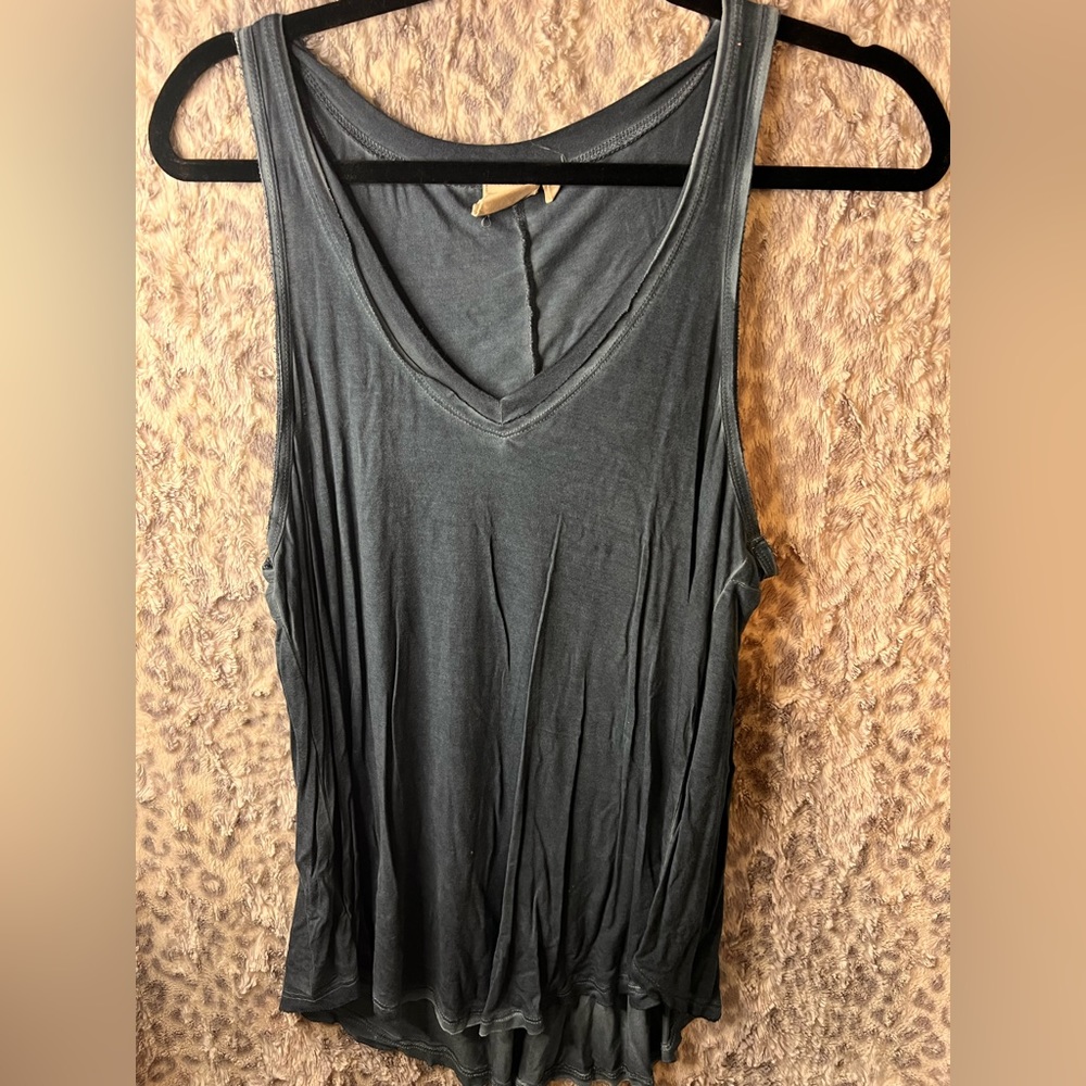 White Crow gray tank size large